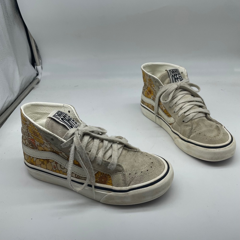 Vans Sk8-Hi Retro Floral Suede Canvasβ High Top Sneakers Women's Size 5 Beige